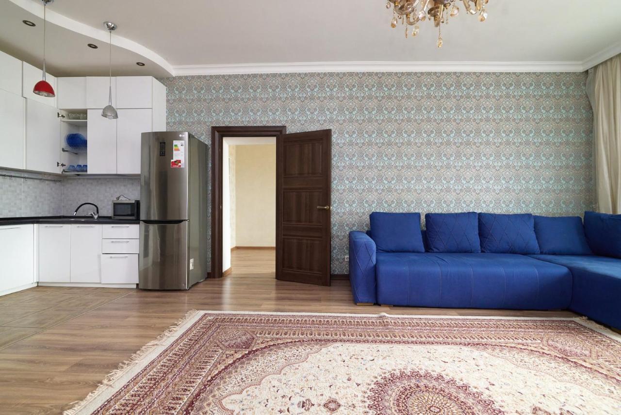 Квартира В Самом Центре Столицы Казахстана Apartment Astana Exterior photo